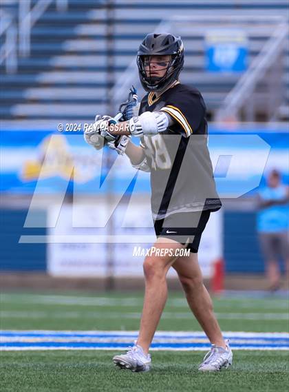 Thumbnail 3 in Farmingdale vs. McQuaid Jesuit (NYSPHSAA Class A Final) photogallery.