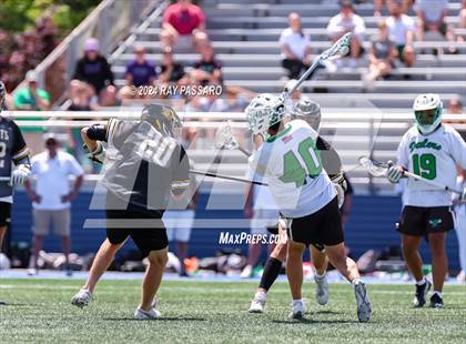 Thumbnail 2 in Farmingdale vs. McQuaid Jesuit (NYSPHSAA Class A Final) photogallery.