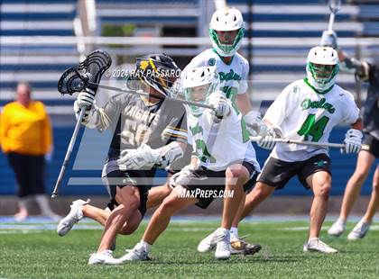 Thumbnail 1 in Farmingdale vs. McQuaid Jesuit (NYSPHSAA Class A Final) photogallery.