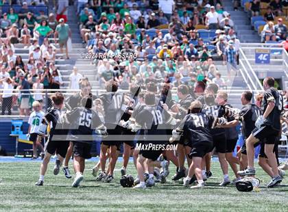 Thumbnail 3 in Farmingdale vs. McQuaid Jesuit (NYSPHSAA Class A Final) photogallery.