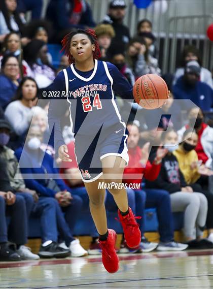 Thumbnail 1 in San Joaquin Memorial @ Buchanan (CIF CS Semifinal Playoff) photogallery.