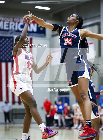 Thumbnail 3 in San Joaquin Memorial @ Buchanan (CIF CS Semifinal Playoff) photogallery.