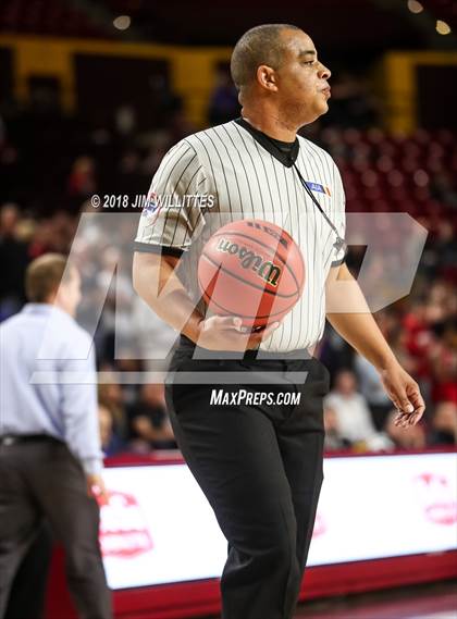 Thumbnail 3 in Paradise Valley vs. Deer Valley (AIA 5A Semifinal) photogallery.