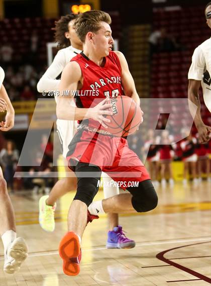 Thumbnail 3 in Paradise Valley vs. Deer Valley (AIA 5A Semifinal) photogallery.