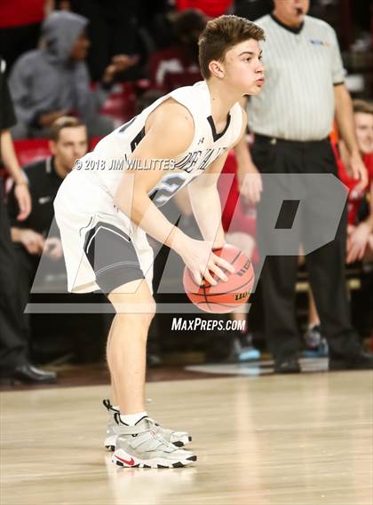 Thumbnail 2 in Paradise Valley vs. Deer Valley (AIA 5A Semifinal) photogallery.