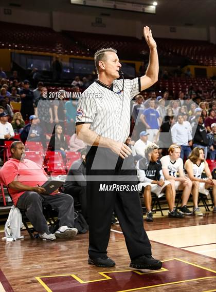 Thumbnail 3 in Paradise Valley vs. Deer Valley (AIA 5A Semifinal) photogallery.