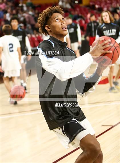 Thumbnail 2 in Paradise Valley vs. Deer Valley (AIA 5A Semifinal) photogallery.