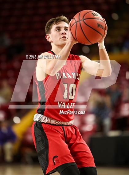 Thumbnail 2 in Paradise Valley vs. Deer Valley (AIA 5A Semifinal) photogallery.