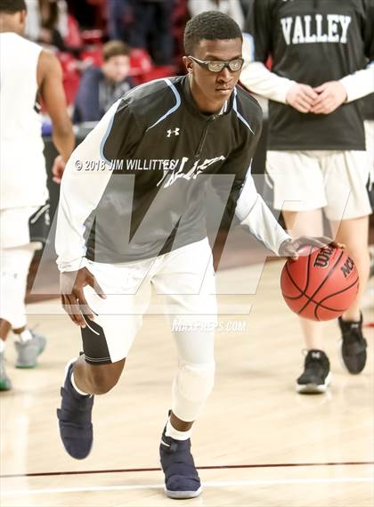 Thumbnail 2 in Paradise Valley vs. Deer Valley (AIA 5A Semifinal) photogallery.