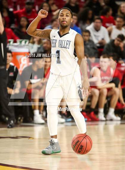 Thumbnail 2 in Paradise Valley vs. Deer Valley (AIA 5A Semifinal) photogallery.
