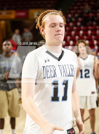 Thumbnail 2 in Paradise Valley vs. Deer Valley (AIA 5A Semifinal) photogallery.