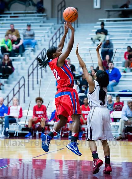 Thumbnail 2 in South Garland vs Rowlett photogallery.