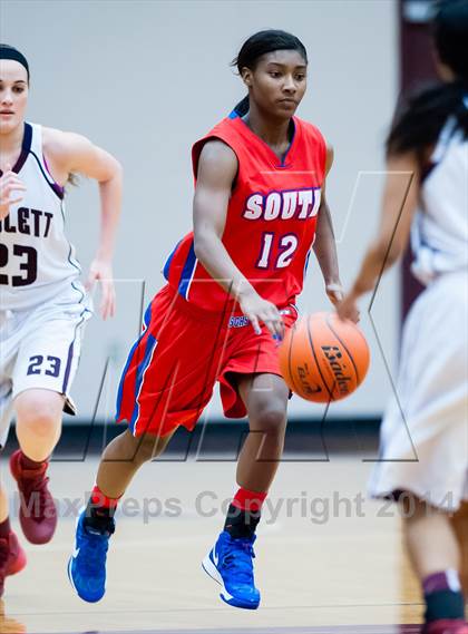 Thumbnail 1 in South Garland vs Rowlett photogallery.