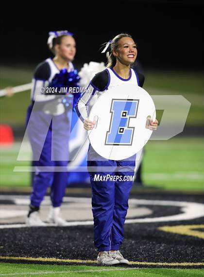 Thumbnail 2 in Trinity Leadership @ Gunter (UIL Football 3A Division 2 Region 2 Bi-District) photogallery.