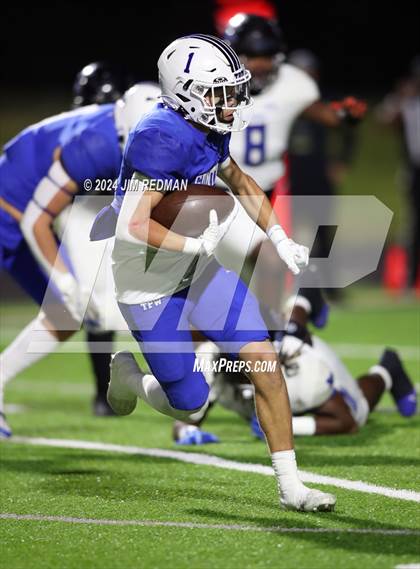 Thumbnail 1 in Trinity Leadership @ Gunter (UIL Football 3A Division 2 Region 2 Bi-District) photogallery.