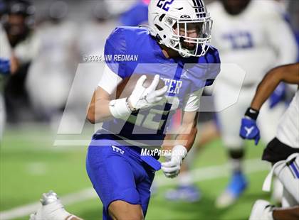 Thumbnail 3 in Trinity Leadership @ Gunter (UIL Football 3A Division 2 Region 2 Bi-District) photogallery.