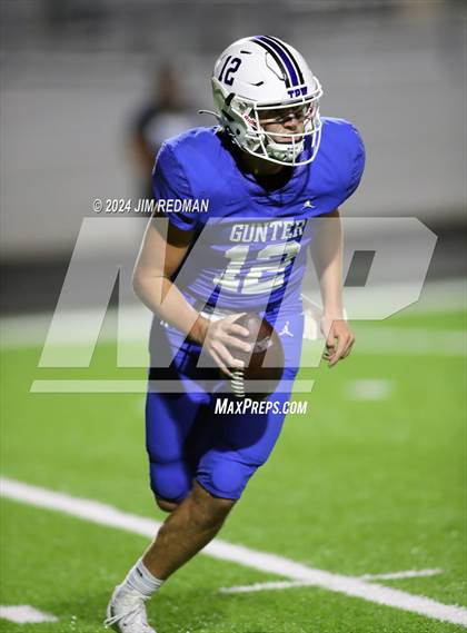 Thumbnail 3 in Trinity Leadership @ Gunter (UIL Football 3A Division 2 Region 2 Bi-District) photogallery.