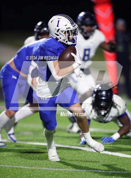 Thumbnail 3 in Trinity Leadership @ Gunter (UIL Football 3A Division 2 Region 2 Bi-District) photogallery.