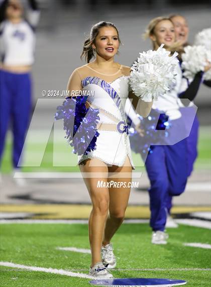 Thumbnail 2 in Trinity Leadership @ Gunter (UIL Football 3A Division 2 Region 2 Bi-District) photogallery.