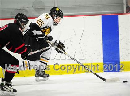 Thumbnail 1 in Branford vs. Hand (CIAC Division II Quarterfinal) photogallery.