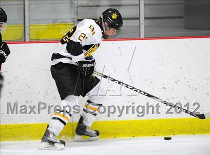 Thumbnail 2 in Branford vs. Hand (CIAC Division II Quarterfinal) photogallery.