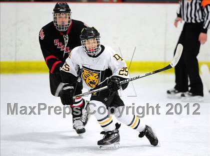Thumbnail 1 in Branford vs. Hand (CIAC Division II Quarterfinal) photogallery.