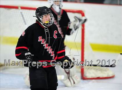Thumbnail 1 in Branford vs. Hand (CIAC Division II Quarterfinal) photogallery.