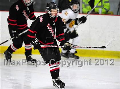 Thumbnail 3 in Branford vs. Hand (CIAC Division II Quarterfinal) photogallery.
