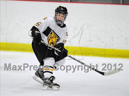 Thumbnail 1 in Branford vs. Hand (CIAC Division II Quarterfinal) photogallery.