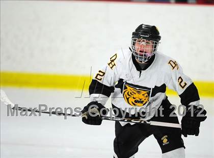 Thumbnail 2 in Branford vs. Hand (CIAC Division II Quarterfinal) photogallery.