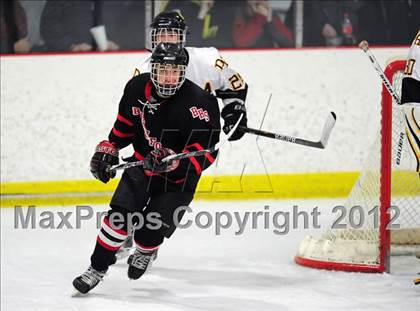 Thumbnail 3 in Branford vs. Hand (CIAC Division II Quarterfinal) photogallery.