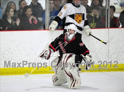 Thumbnail 3 in Branford vs. Hand (CIAC Division II Quarterfinal) photogallery.