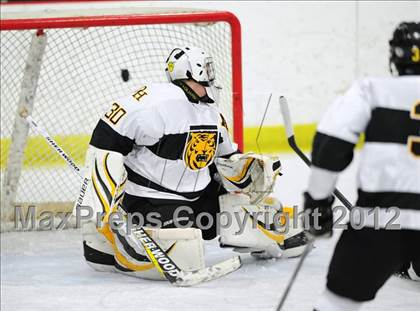 Thumbnail 2 in Branford vs. Hand (CIAC Division II Quarterfinal) photogallery.