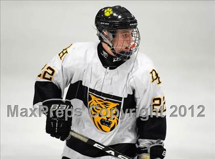Thumbnail 3 in Branford vs. Hand (CIAC Division II Quarterfinal) photogallery.