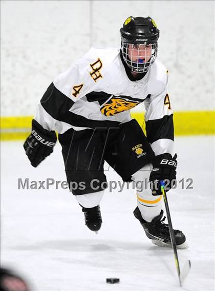 Thumbnail 2 in Branford vs. Hand (CIAC Division II Quarterfinal) photogallery.