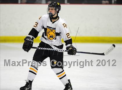 Thumbnail 3 in Branford vs. Hand (CIAC Division II Quarterfinal) photogallery.
