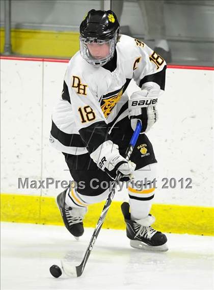 Thumbnail 3 in Branford vs. Hand (CIAC Division II Quarterfinal) photogallery.