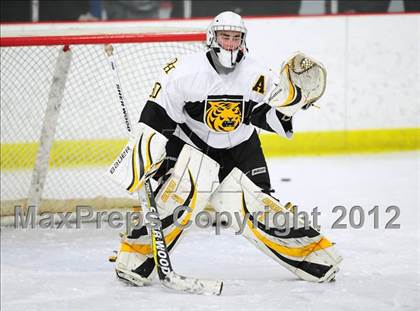 Thumbnail 3 in Branford vs. Hand (CIAC Division II Quarterfinal) photogallery.
