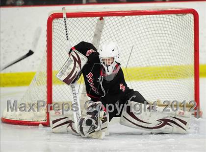 Thumbnail 1 in Branford vs. Hand (CIAC Division II Quarterfinal) photogallery.