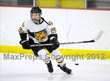 Thumbnail 1 in Branford vs. Hand (CIAC Division II Quarterfinal) photogallery.