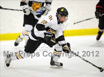 Thumbnail 3 in Branford vs. Hand (CIAC Division II Quarterfinal) photogallery.