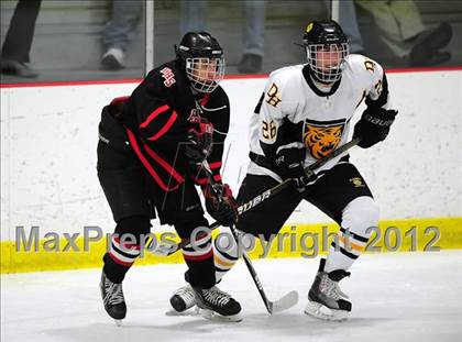 Thumbnail 2 in Branford vs. Hand (CIAC Division II Quarterfinal) photogallery.
