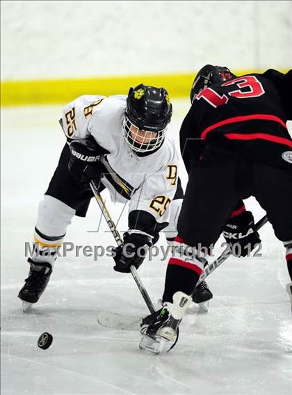 Thumbnail 1 in Branford vs. Hand (CIAC Division II Quarterfinal) photogallery.
