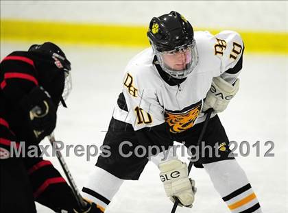 Thumbnail 2 in Branford vs. Hand (CIAC Division II Quarterfinal) photogallery.