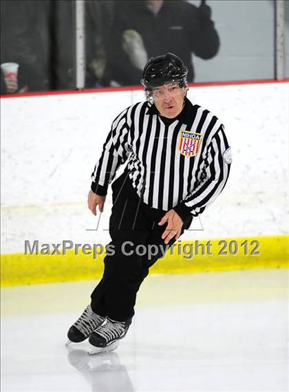 Thumbnail 1 in Branford vs. Hand (CIAC Division II Quarterfinal) photogallery.