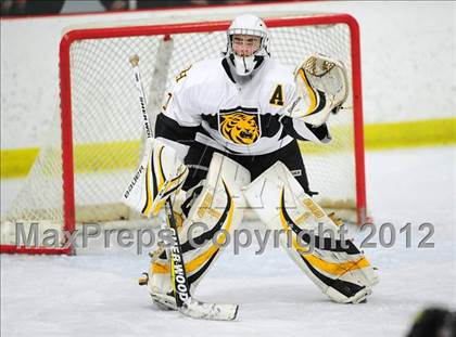 Thumbnail 3 in Branford vs. Hand (CIAC Division II Quarterfinal) photogallery.