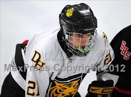 Thumbnail 2 in Branford vs. Hand (CIAC Division II Quarterfinal) photogallery.