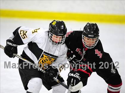 Thumbnail 3 in Branford vs. Hand (CIAC Division II Quarterfinal) photogallery.