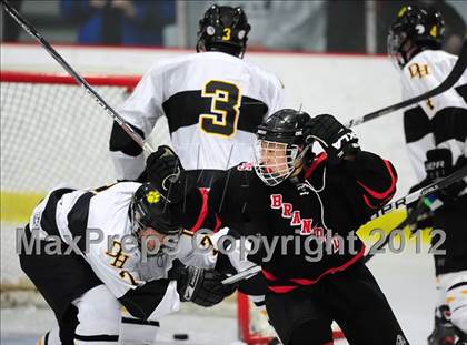 Thumbnail 2 in Branford vs. Hand (CIAC Division II Quarterfinal) photogallery.