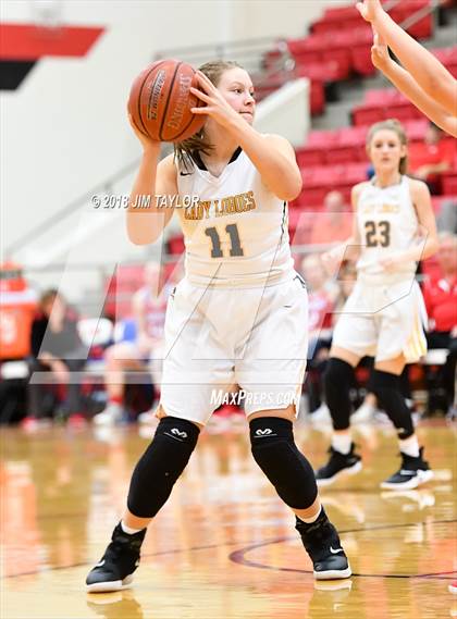 Thumbnail 3 in Lake Country Christian vs. Cisco (Bank of Mineral Wells Mountaineer Classic) photogallery.